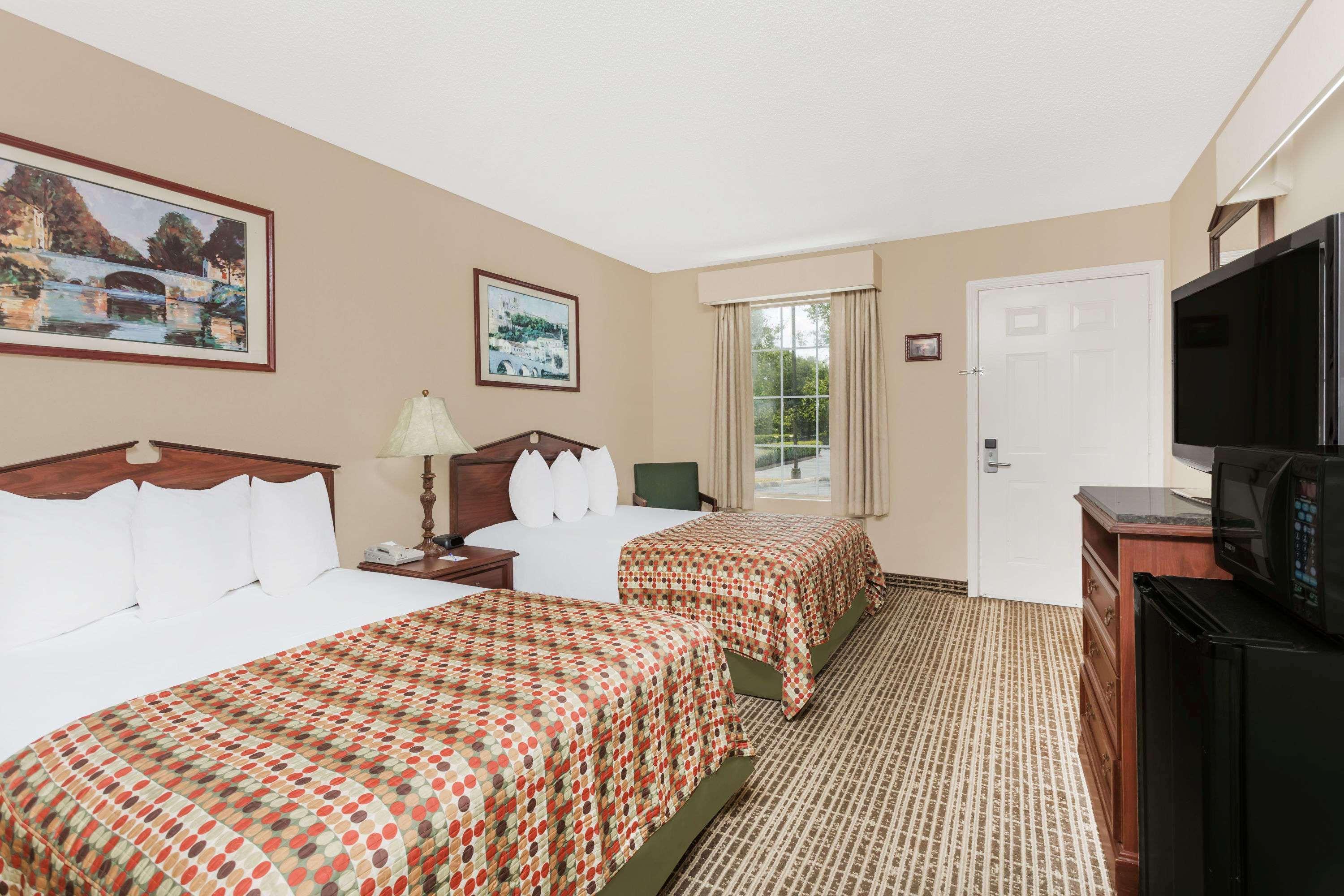 Baymont by Wyndham Anderson Clemson Hotel Eksteriør billede